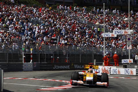 Formule 1:Fernando Alonso naar Bavaria City Racing
